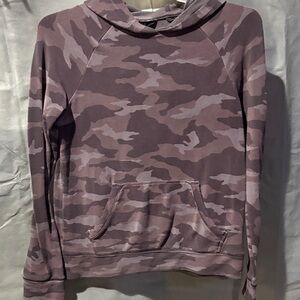 19c# Athletic Girl size M EUC Camouflage Hoodie FIRM $12 PRICE**CLOSEOUT SALE